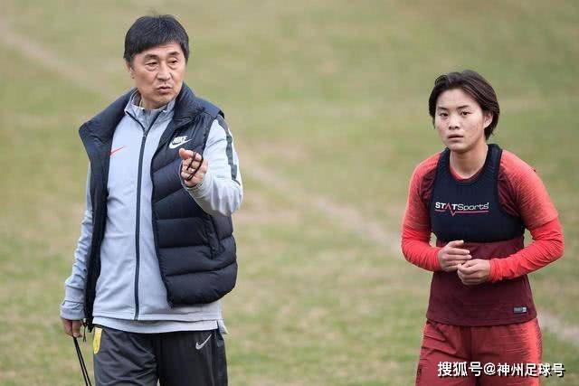 63岁浙江男子因家庭纠纷喝下农药，自驾两小时送医抢救